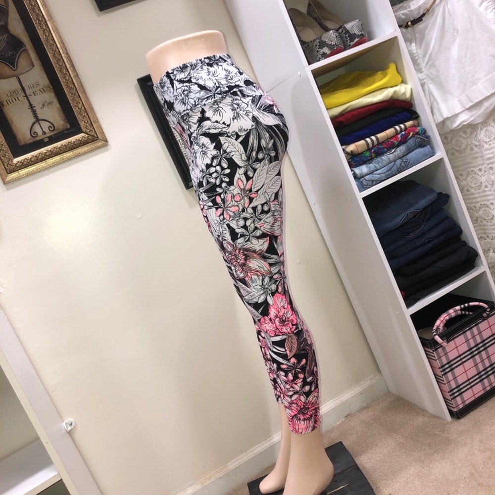 Calvin Klein Floral Print High Waist Legging - Picture 5 of 6